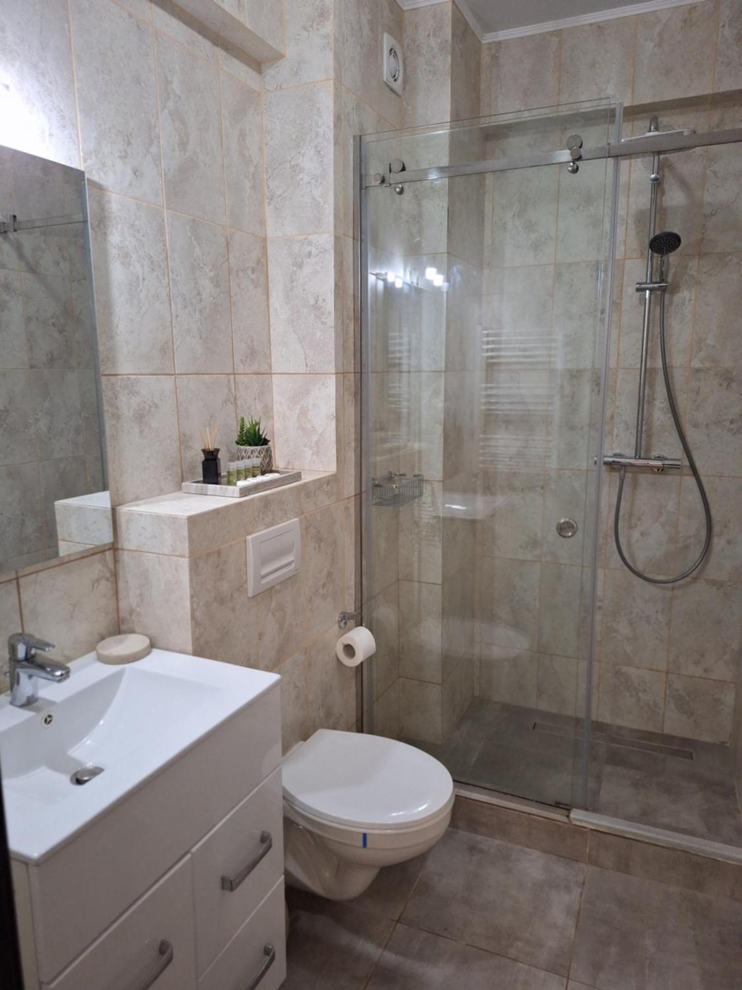 Ayka Apartment Mamaia Exterior photo